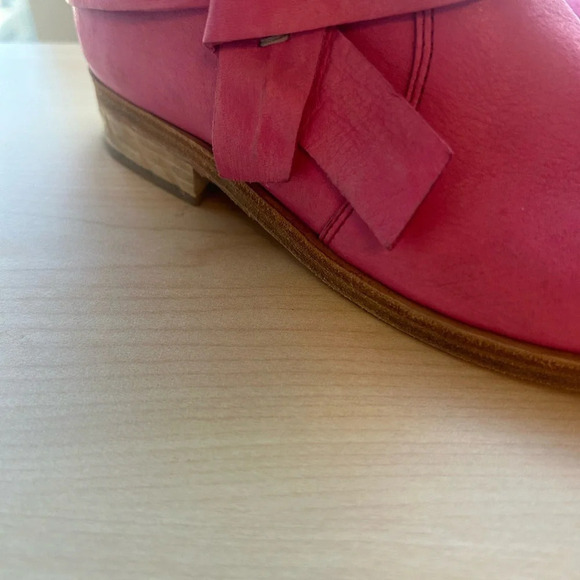 LOFT brand new bright pink with yellow mesh booties- lace cut out yellow top 6.5 - Picture 10 of 13